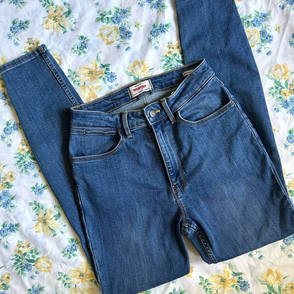 wrangler high rise unforgettable skinny jeans
